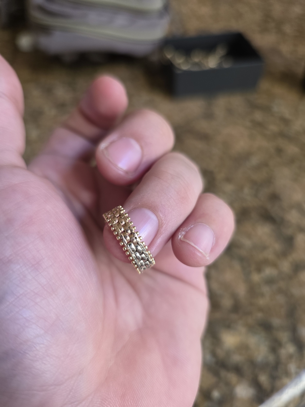 14k Solid Gold Beaded Edge Band Ring - Picture 12 of 13